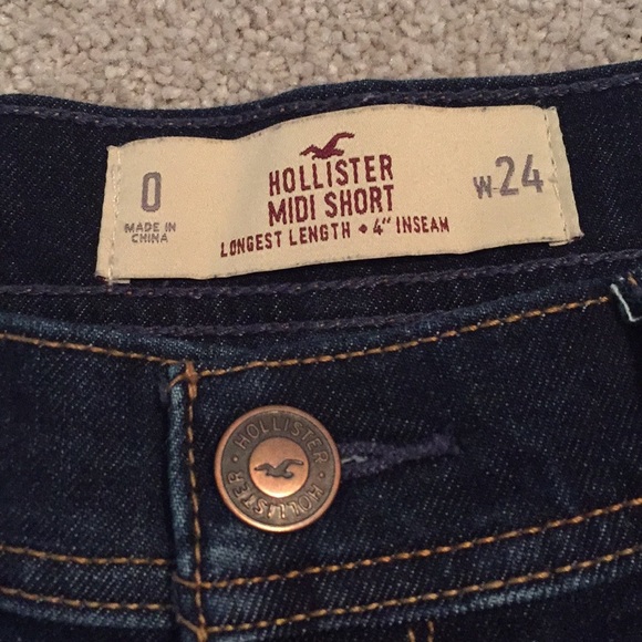 🌟SALE🌟Hollister Denim Midi Shorts - Picture 5 of 5